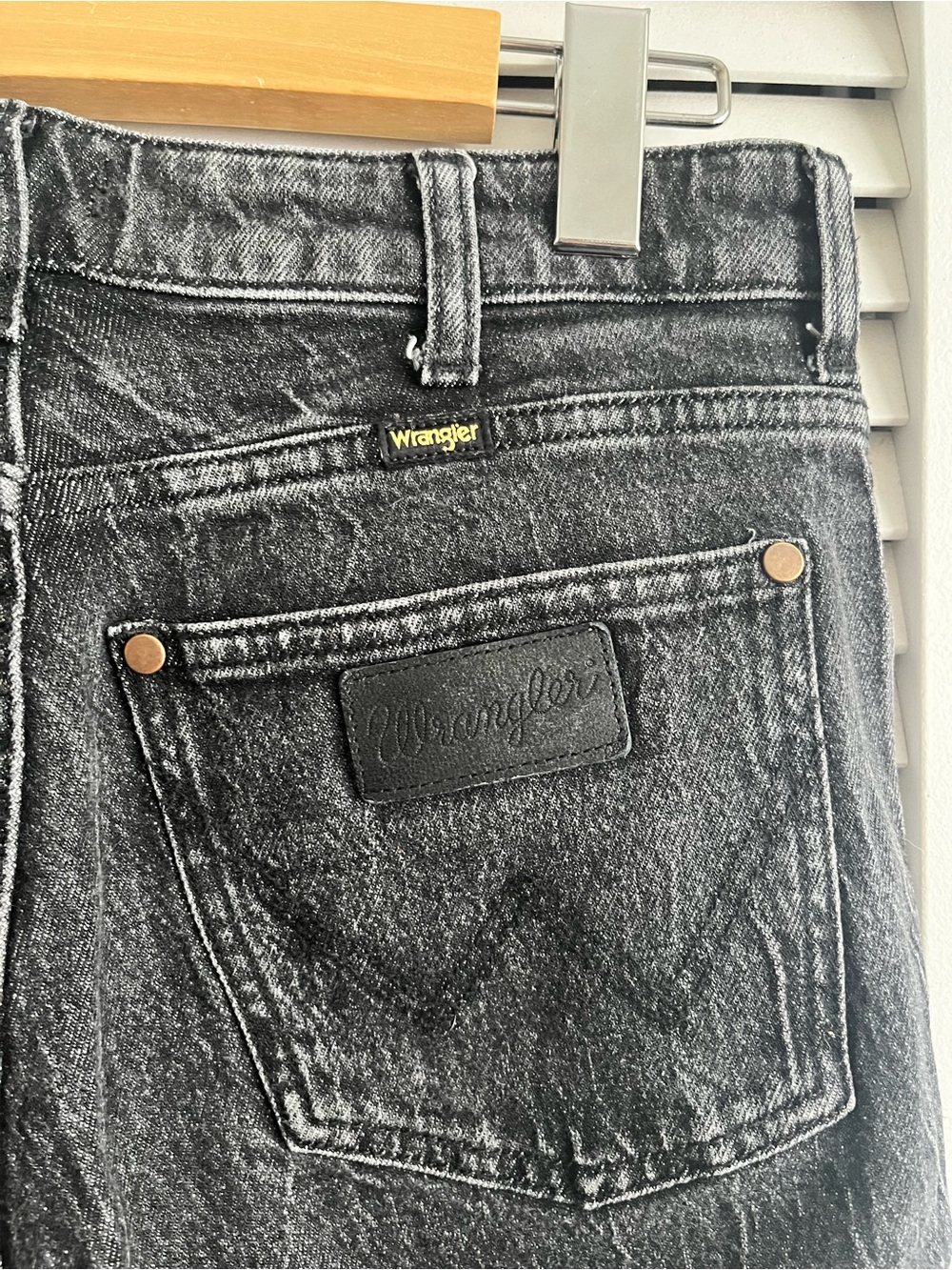 Wrangler High Rise Mom Jeans Acid Wash Black W28 L28 Stretch Denim